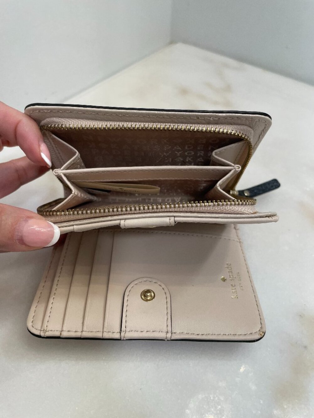Kate Spade Wellesley Cara zip around & snap Wallet Two-Tone Black and Cream - Picture 10 of 16
